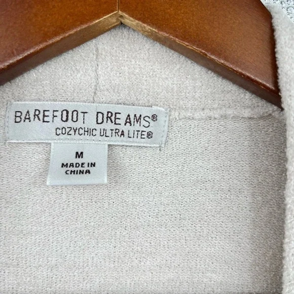 Barefoot Dreams 497 CozyChic Ultra Lite Sleeveless Cardi - Sand Dune size medium - Picture 8 of 10